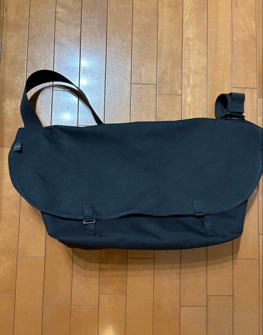 BLUE LAG the messenger bag メッセンジャーバック