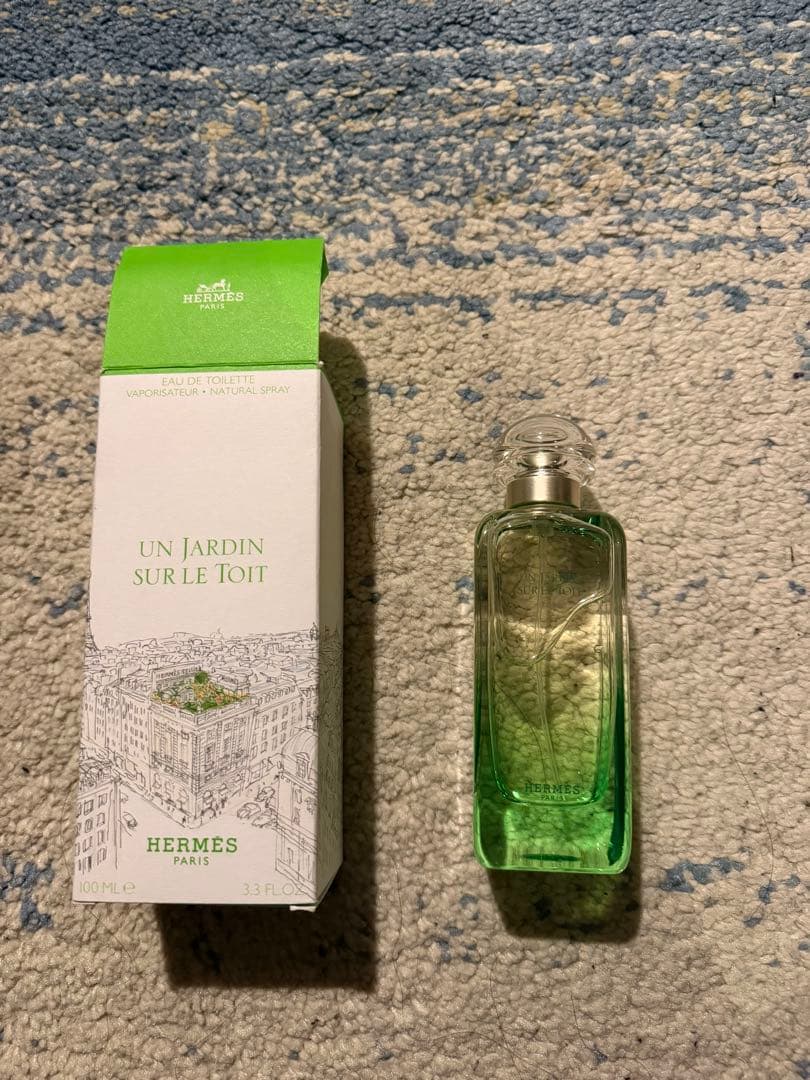 香水(ユニセックス) HERMES UN JARDIN SUR LE TOIT 100ml