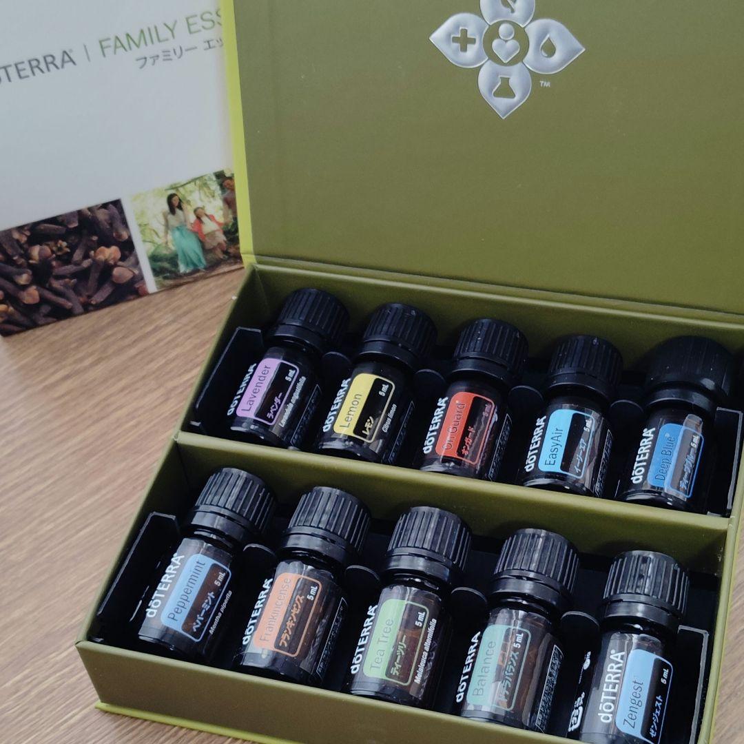 定価¥28,499-doTERRA ファミリーエッセンシャルキット 10本セット