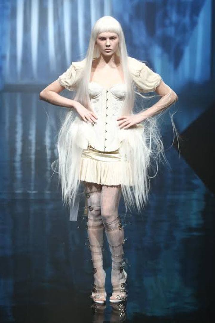 alice auaa Sleeps in waterコルセットとスカートセット黒