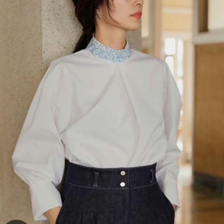 デレス Valentina blooming embroidery blouse