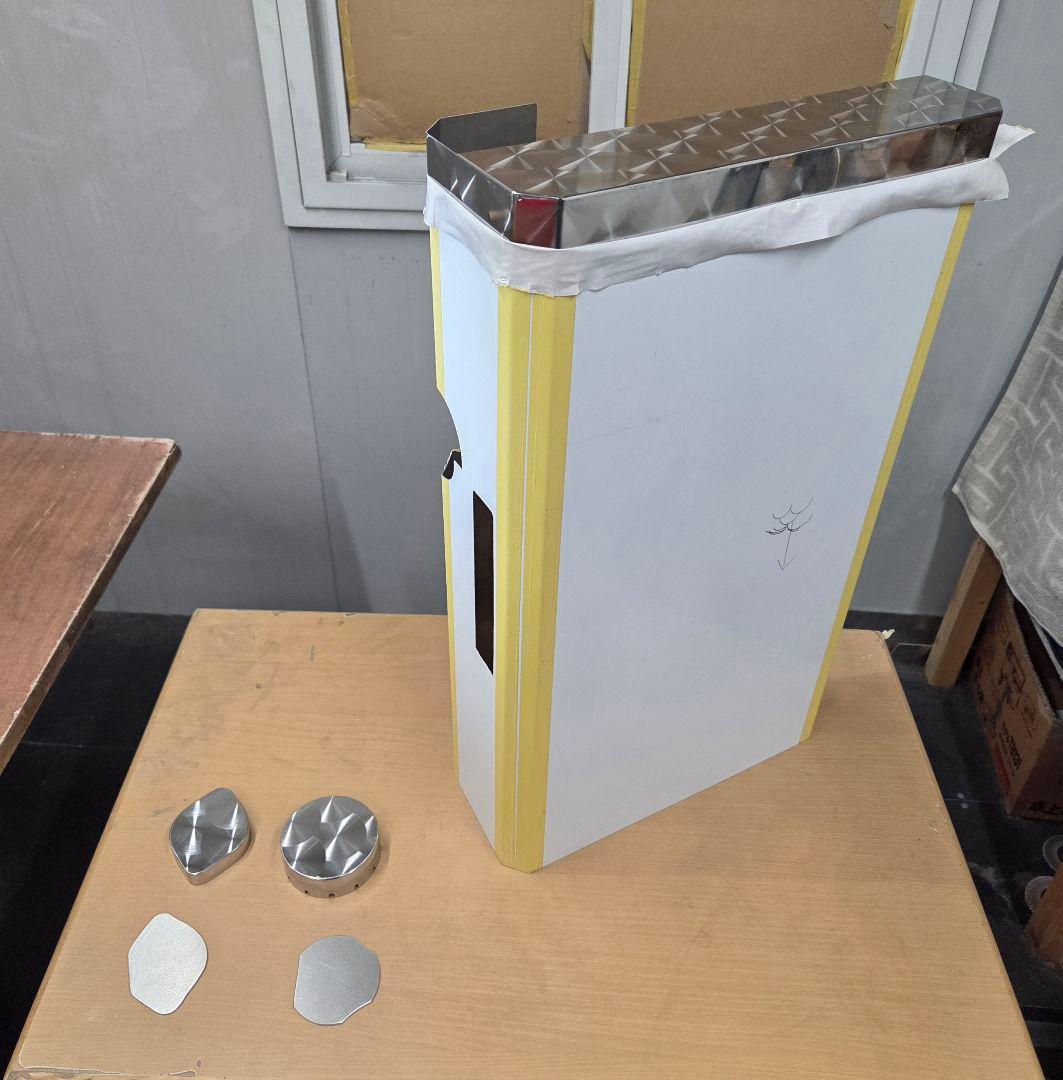 17スーパーグレート等 サブタンク 鱗ステンレスカバー&キャップ類