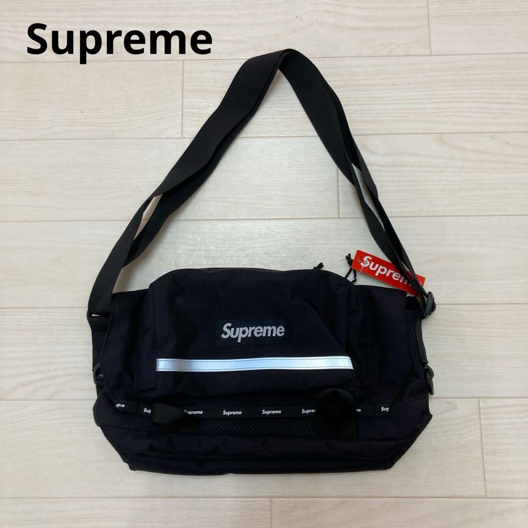 Supreme シュプリーム 　Messenger Bag