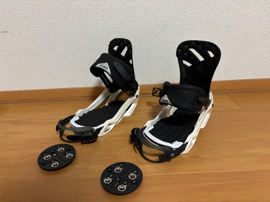 SALOMON スノーボードビンディング rhythm