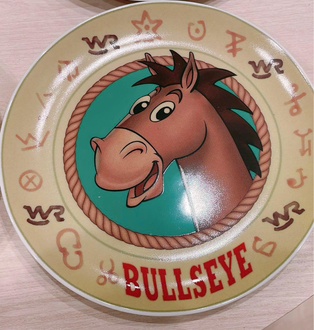 トイストーリー ウッディのラウンドアップ絵皿 美品 - メルカリ