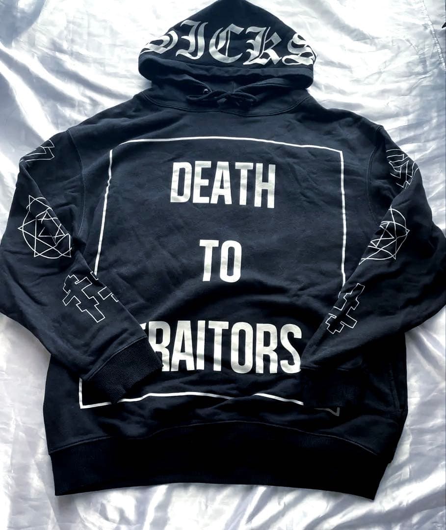 the GazettE パーカー BLACKMORAL - メルカリ