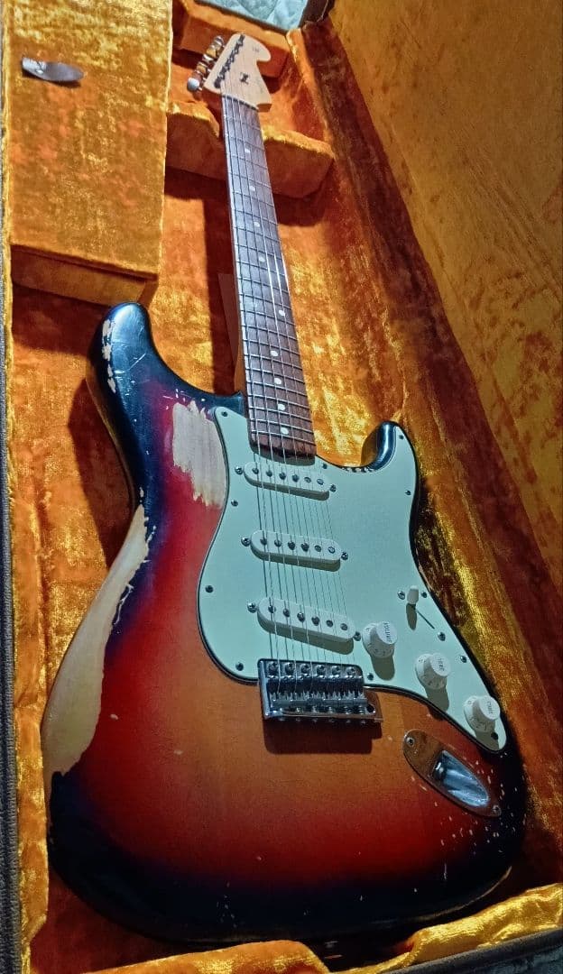 ギター Fender American Vintage '62ST 2009 Fender American Vintage '62 Stratocaster - 3-Color Sunburst