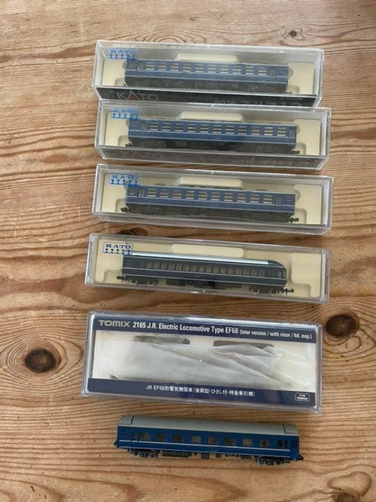 Nゲージ　EF66形と客車セット