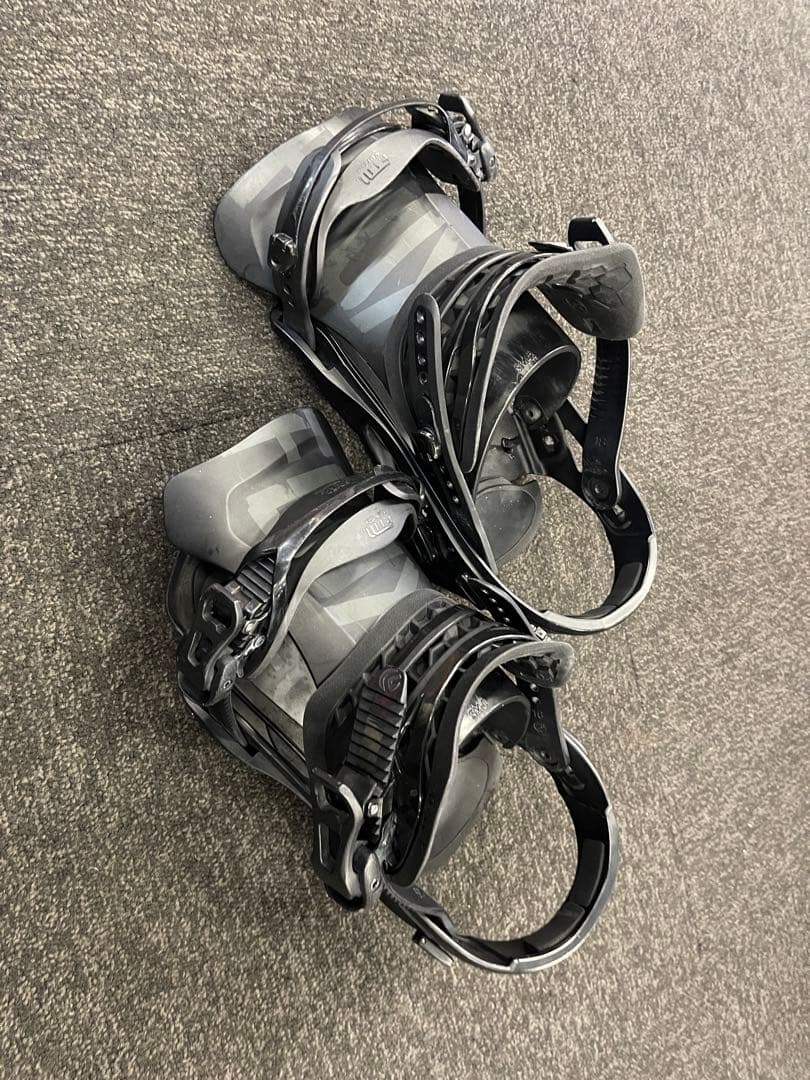 FLUX DS Mサイズ　(スノーボードビンディング)