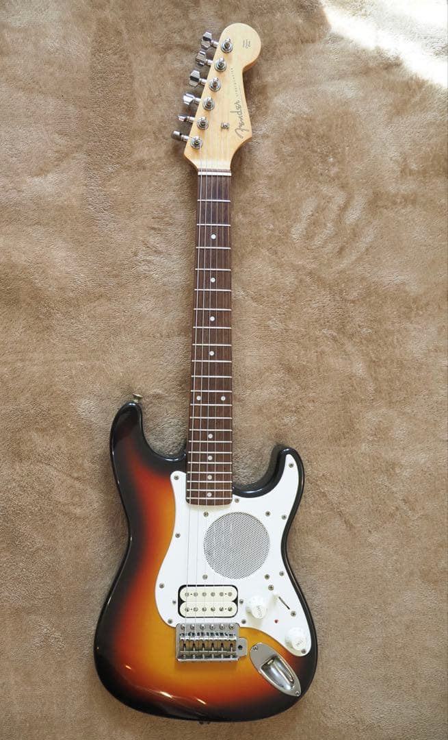 Fender Japan ST-CHAMP 前期型サンバーストアンプ内蔵ギター Fender Japan ST-CHAMP 3-Tone Sunburst <フェンダージャパン>｜平野