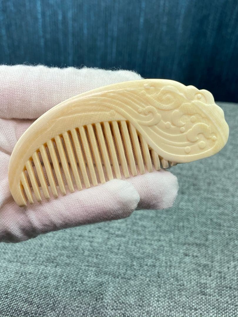 天然マンモス牙美しい手作り彫刻 一櫛百順 髪櫛(21g)