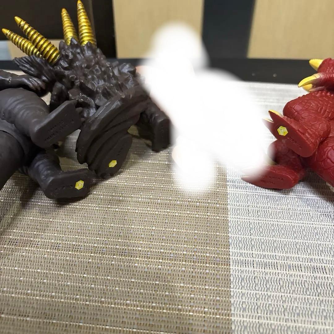 ウルトラ怪獣500シリーズ 生産終了 ソフビセット - メルカリ