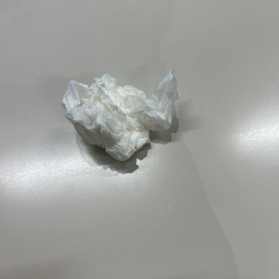 鼻を噛んだティッシュ