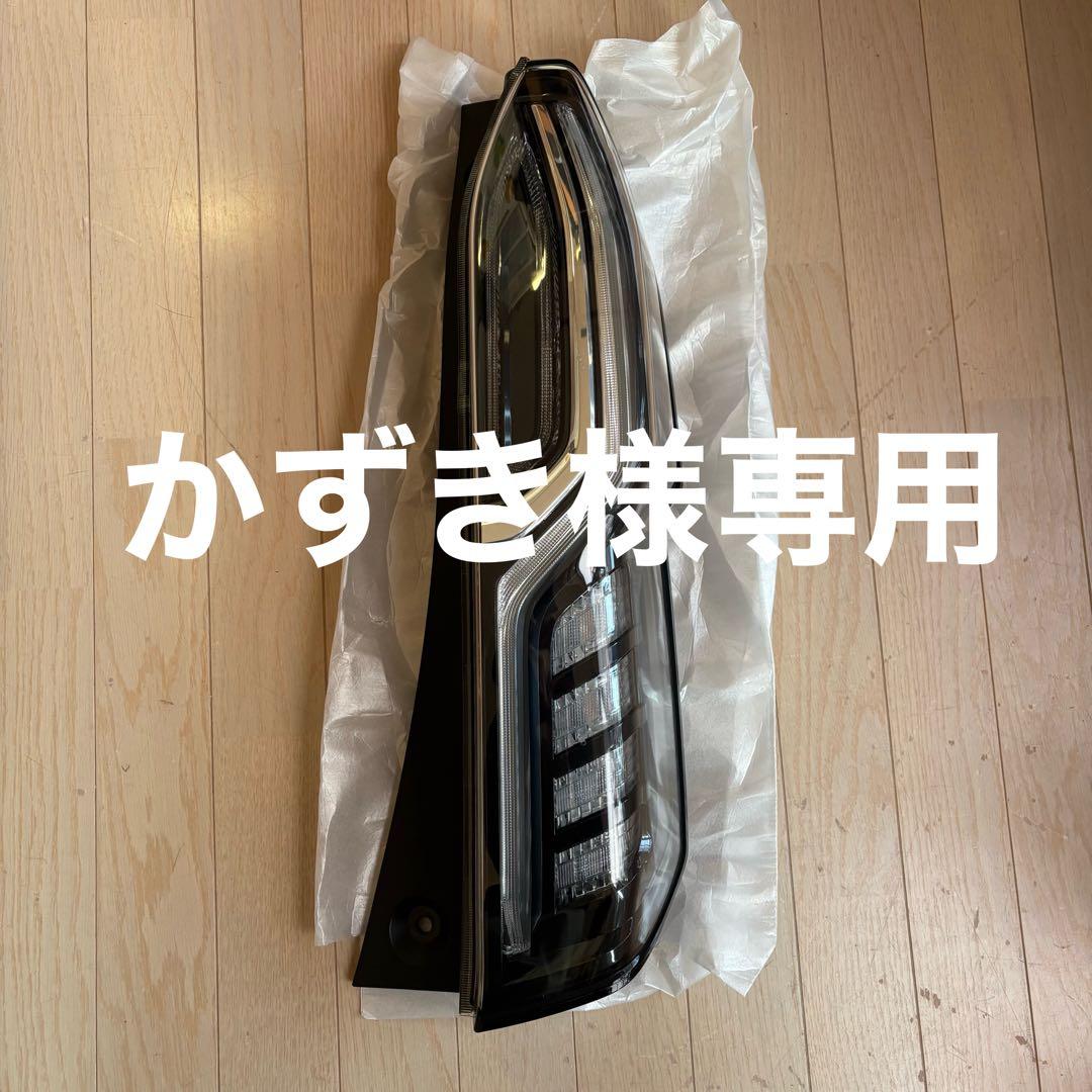 NBOX テールランプ 右　JF3