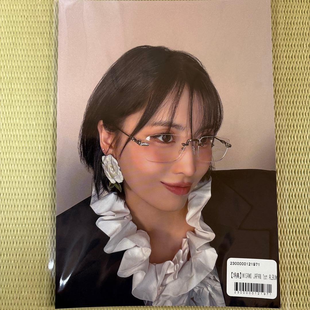 MISAMO 『PLAY』 A5サイズポストカード モモ - メルカリ