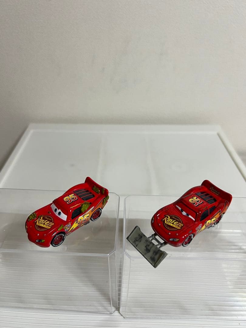 カーズ、マテル、ライトニングマックイーン、ショベル、サボテン 、ミニカー
