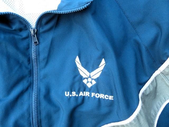 米軍実物 USAF PTU トレーニングジャケット フィットネス P52 - メルカリ