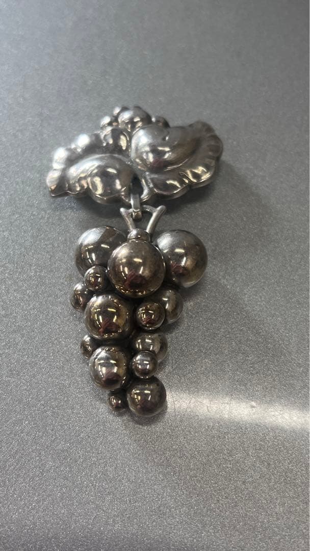   ジョージジェンセン ぶどう ブローチ 楽天市場】ジョージジェンセン ブローチ ムーンライト グレープ 925