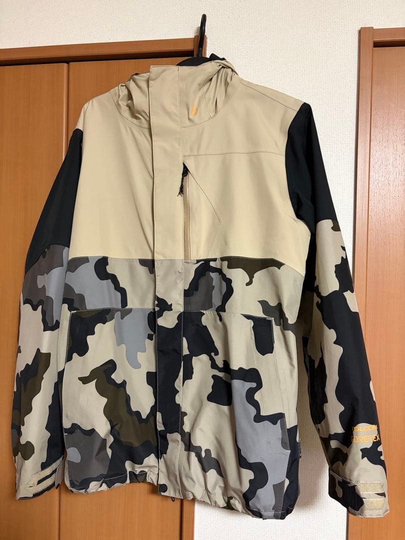 VOLCOM GORE-TEX 迷彩ジャケット