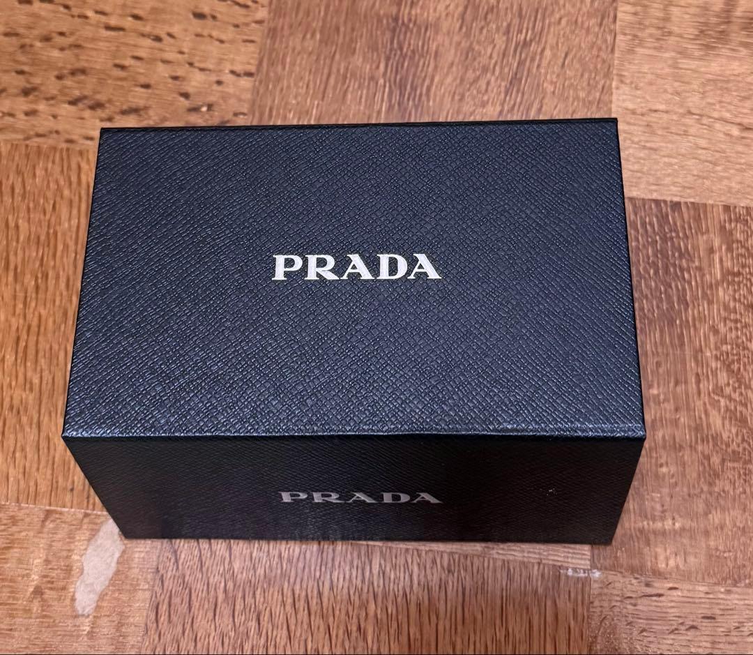 【PRADA】パラドックス ヘアミスト＆リップバーム　15,000円相当 2025年秋新作ヘアミスト】プラダ パラドックス ヘアミスト｜PRADA
