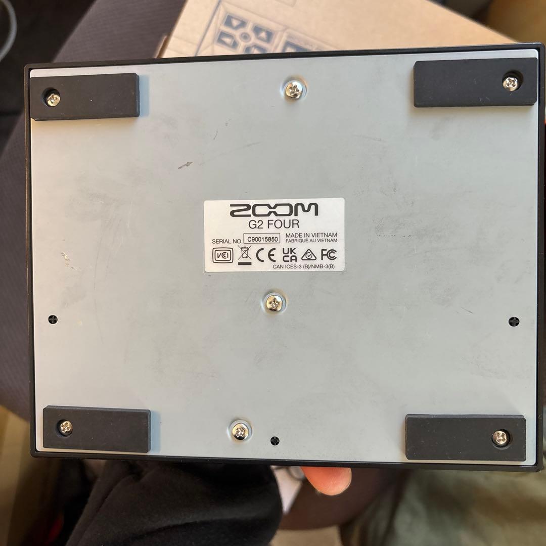 Zoom G2 FOUR エフェクター 保証書あり - メルカリ