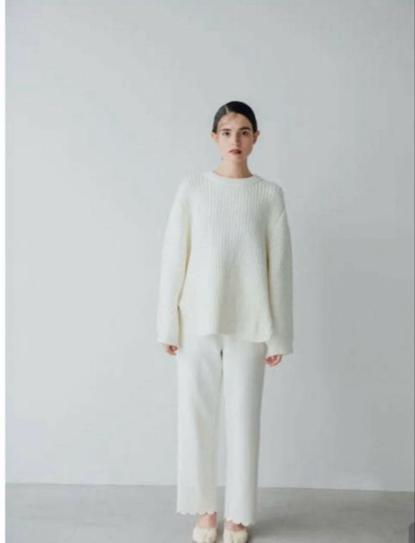 ella_selectshopエラ♡ラウンドヘムニット アイボリー