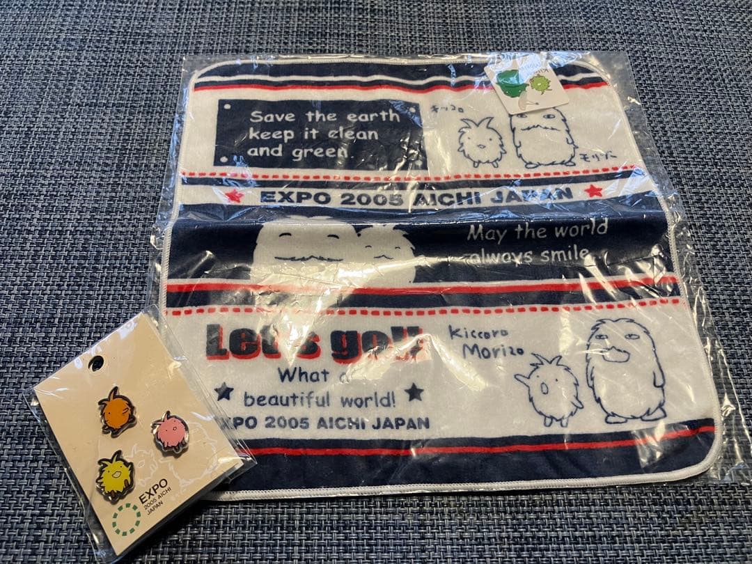 EXPO 2005 愛知万博 公式グッズ タオル＆ピンバッジ - メルカリ