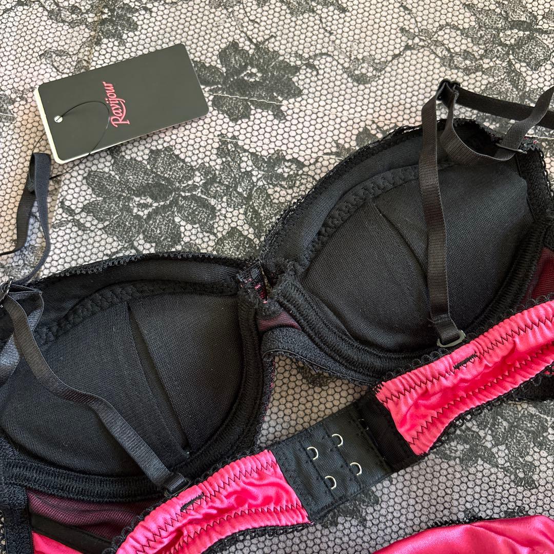 ☆Ravijour☆廃盤高LINE☆strawberry☆B65-70 S - メルカリ