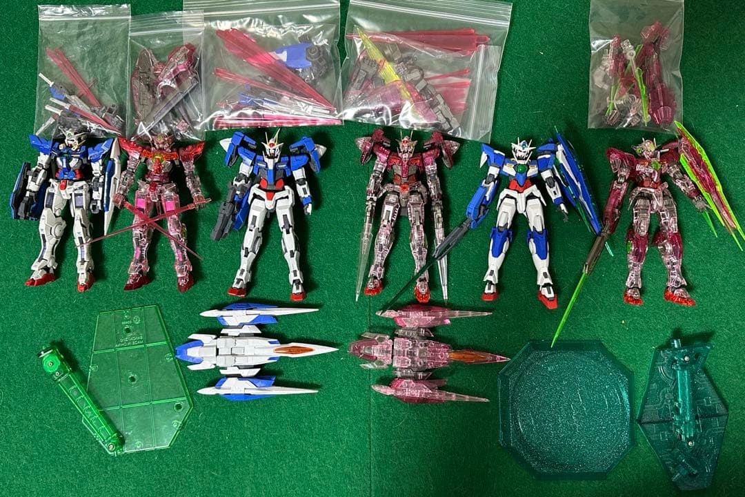 RGガンプラ エクシア ダブルオーライザー ダブルオークアンタ 複数体