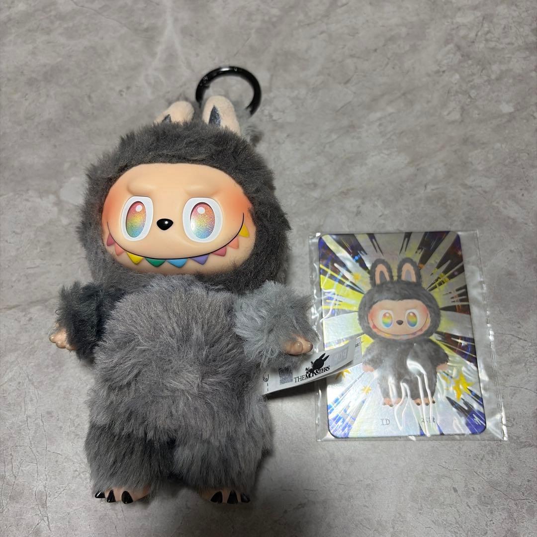 ラブブ LABUBU シークレット ID Big into Energy