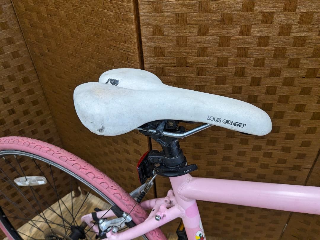 配送方法変更済み U065 クロスバイク 28インチ 3×8段変速 ピンク