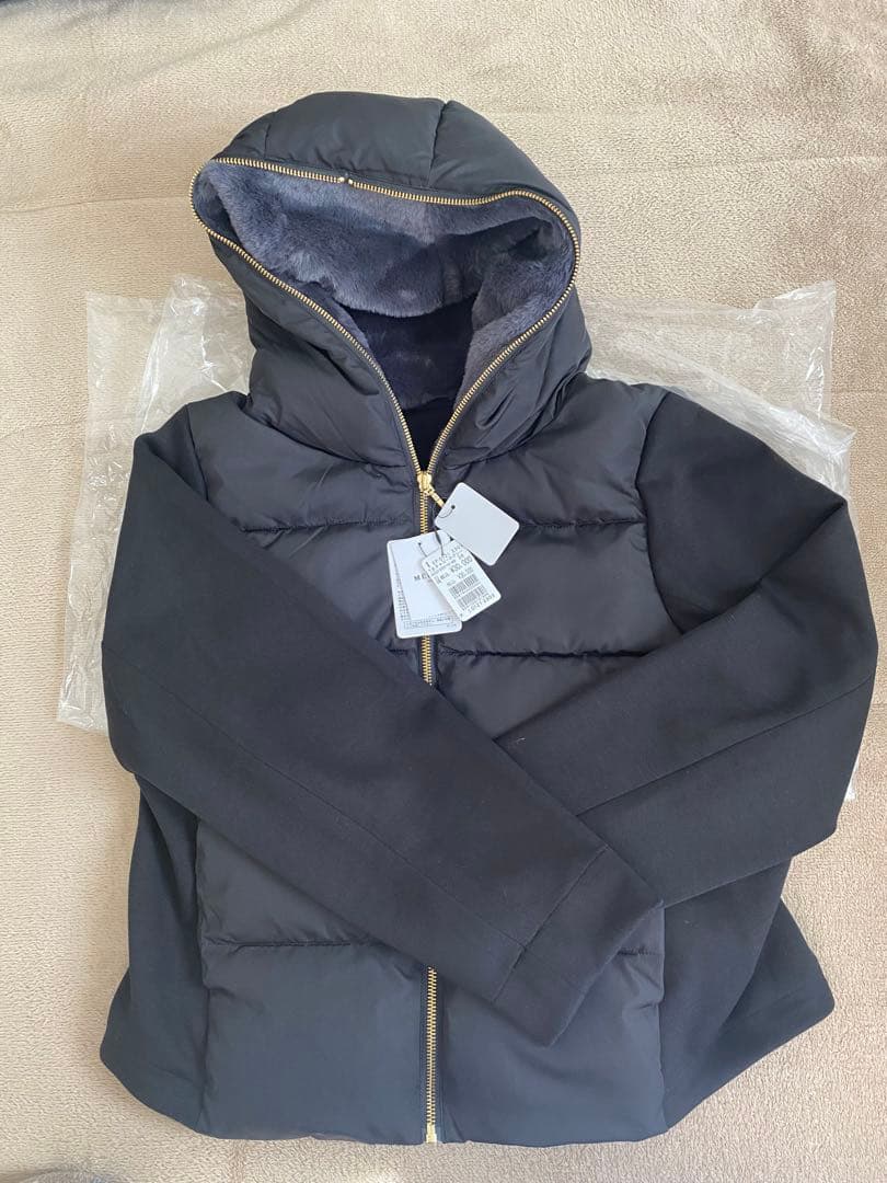 【新品未使用】ヤマダヤ　フード付きダウンジャケット 黒　MEDOC