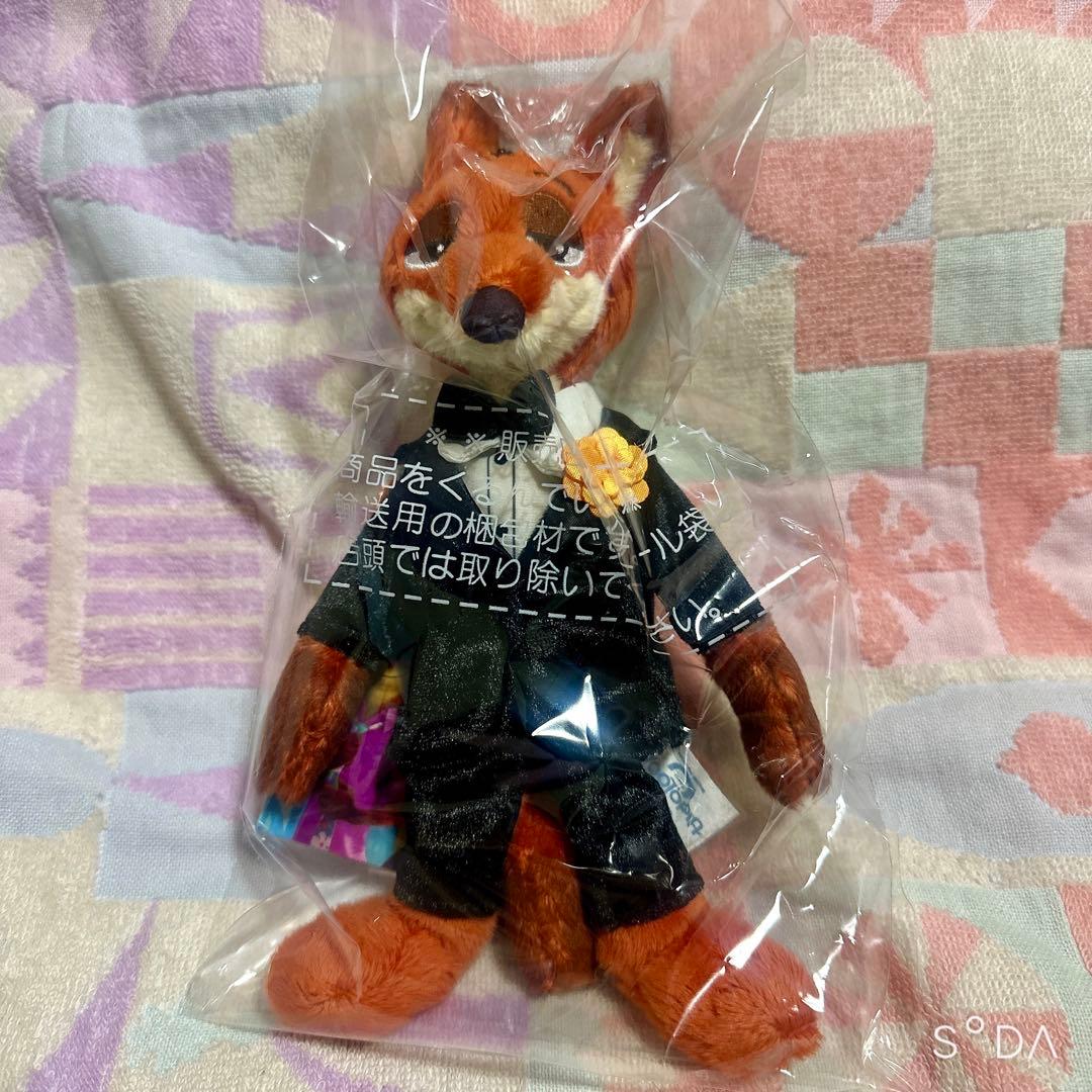 ズートピア ニック・ワイルド ぬいぐるみマスコット タキシード タカラ