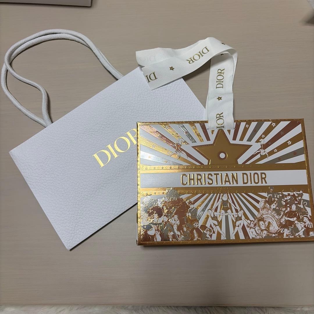 Dior ディオール ショッパー 紙袋 限定ギフトボックス - メルカリ