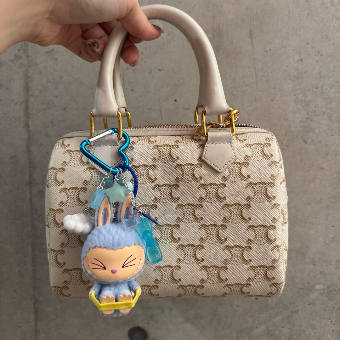 POP MART LABUBU ラブブレイジーヨガシリーズフィギュアキーホルダー