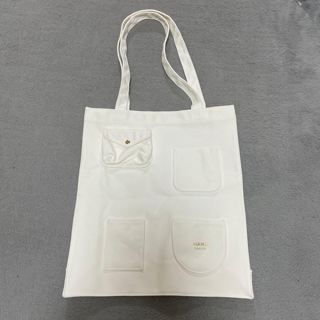 シャネル ノベルティ トートバッグ ホワイト - メルカリ