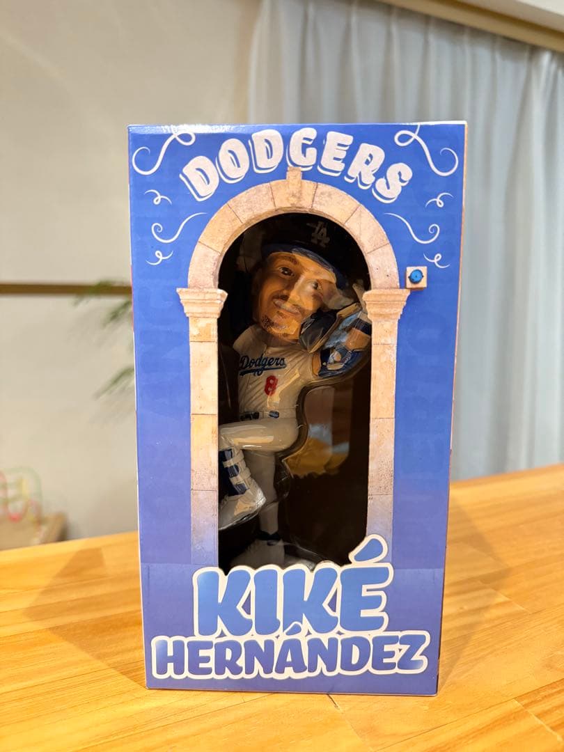新品未開封 ドジャース キケヘルナンデス 2024年球場配布 ボブルヘッド