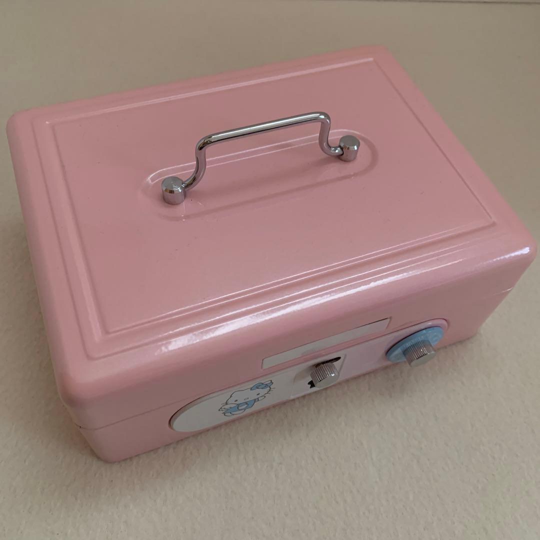 サンリオ♡エンジェルキティ 手提げ金庫 ダイヤル式 鍵付 ハローキティ