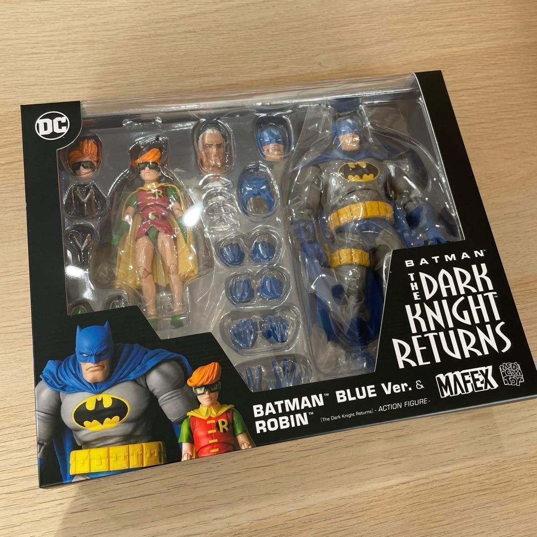 マフェックス No.139 MAFEX BATMAN BLUE Ver. ＆ … MAFEX No.139 BATMAN BLUE Ver. & ROBIN (The Dark Knight Returns