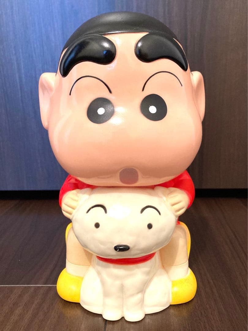 箱あり】クレヨンしんちゃん しんちゃん貯金箱 シロ ソフビ製 - メルカリ