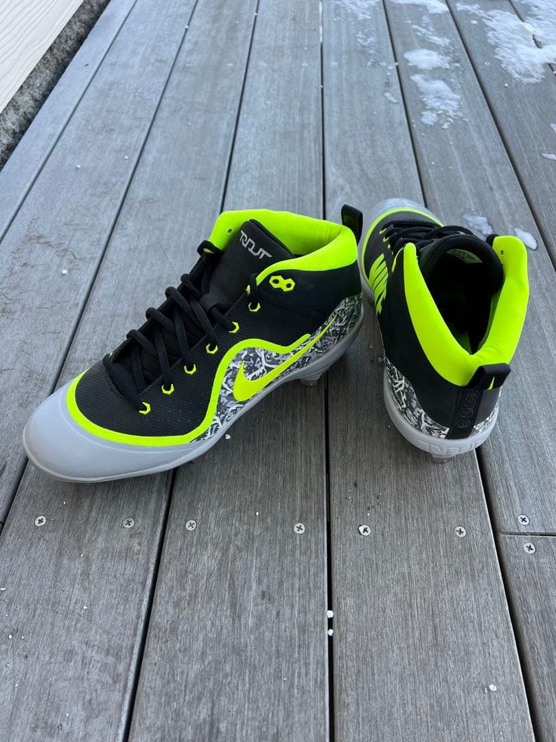 ナイキ 野球スパイク トラウト4 28.5cm