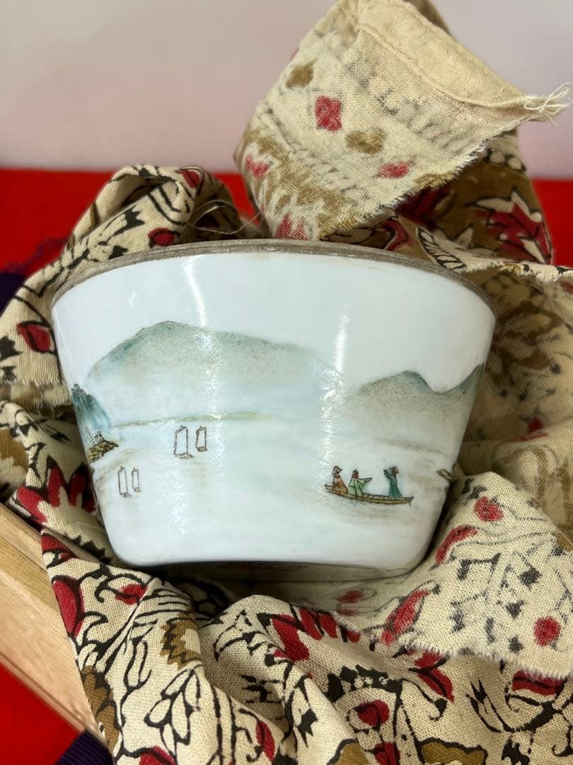 古美術• 手描粉彩山水人物水盂•【大清道光年製】在銘 • 時代物 XG55