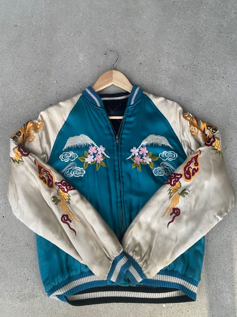 リバーシブル　スカジャン