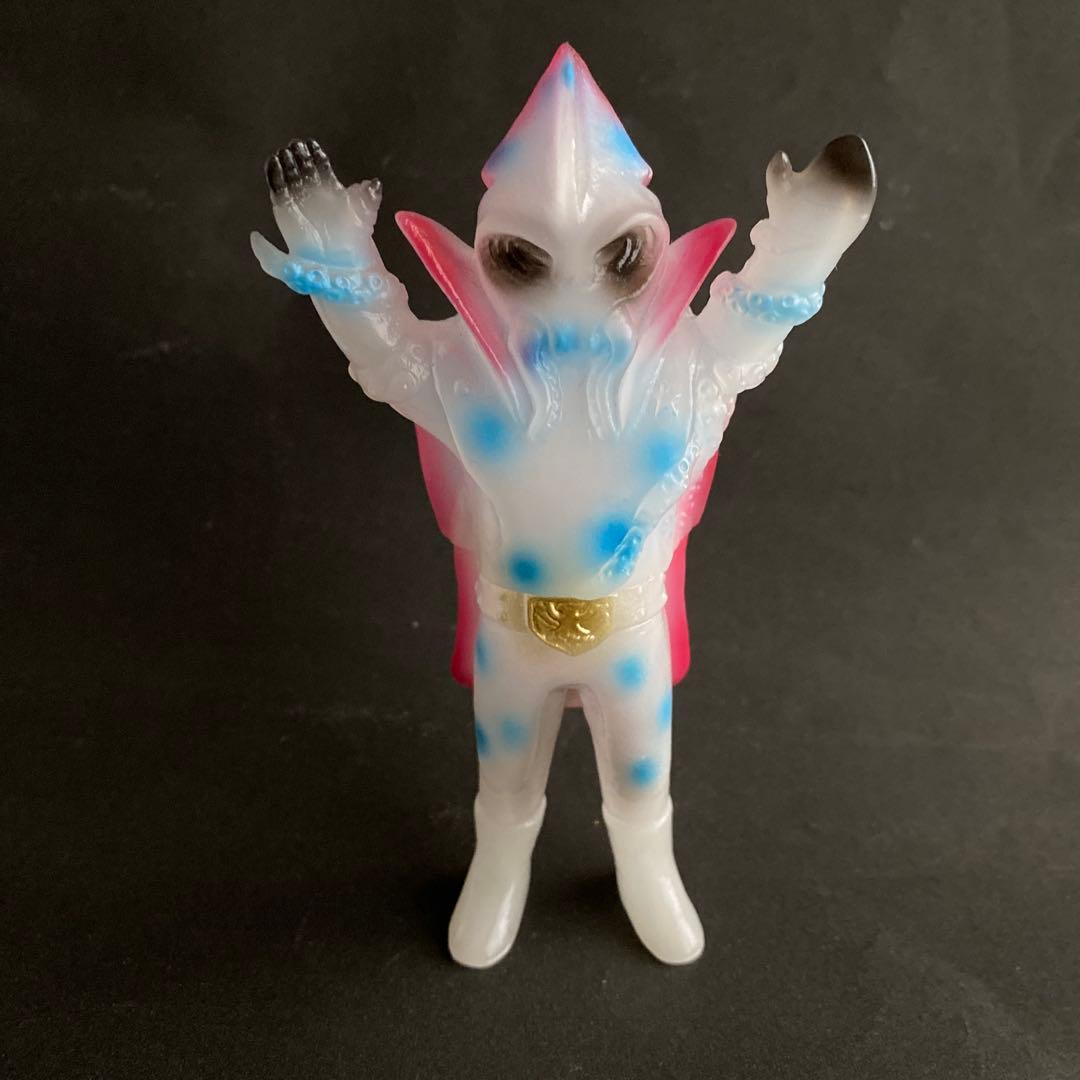 メディコムトイ　イカデビル　ミニソフビ