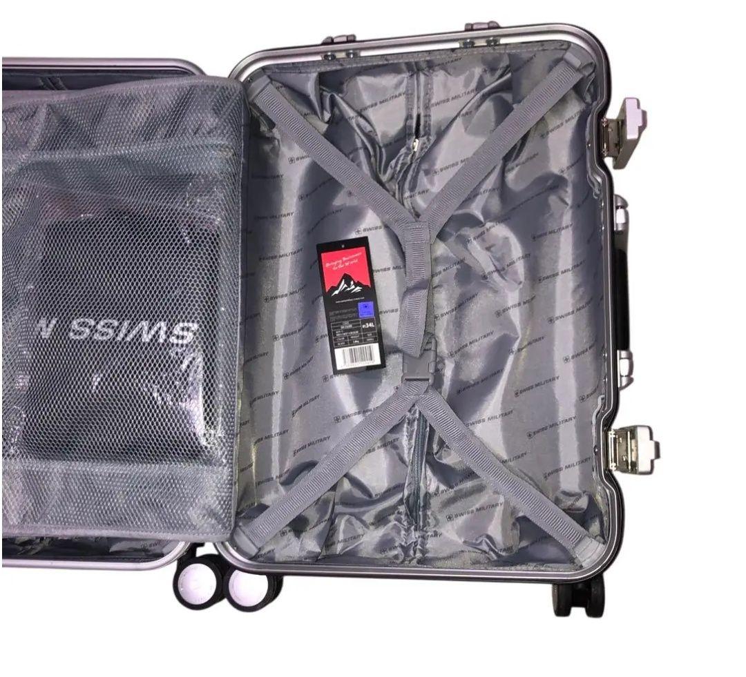 れいちぇる様ご予約商品 スイスミリタリー プレミアム SM-C620N - メルカリ