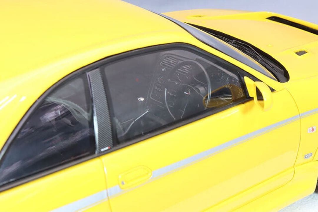 アイドロン 1/18 ニスモ 400R 1996 イエロー - メルカリ