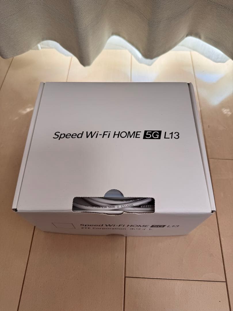 Speed Wi-Fi  5G L13（ZTE製／ホワイト）