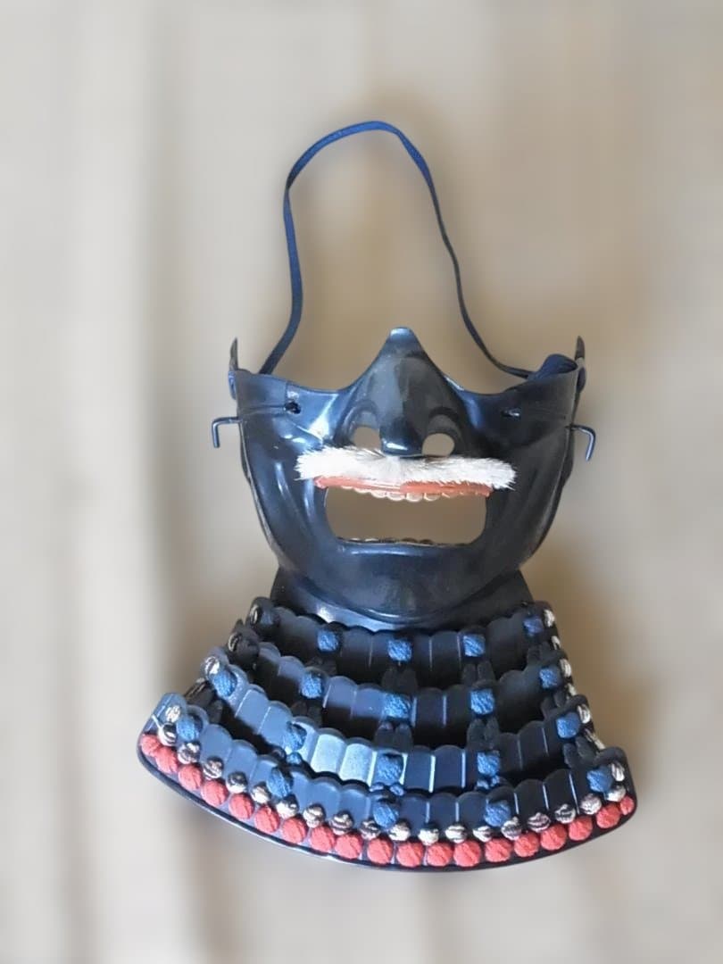 着払い・2個口発送 武具甲冑 鎧兜 鎧櫃 等身大 丸に木瓜 現代鎧 - メルカリ