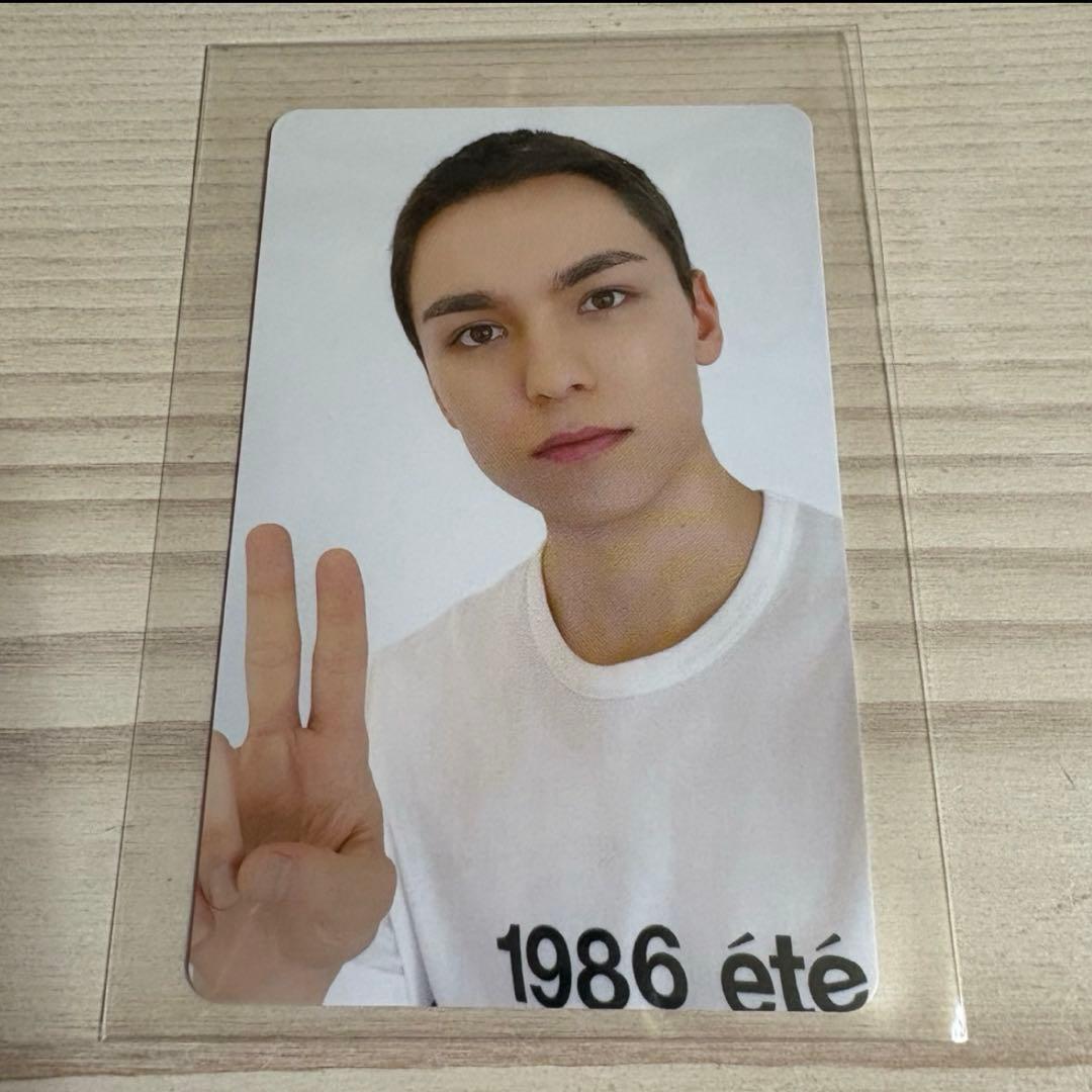 SEVENTEEN FC トレカ バーノン 更新特典 - メルカリ