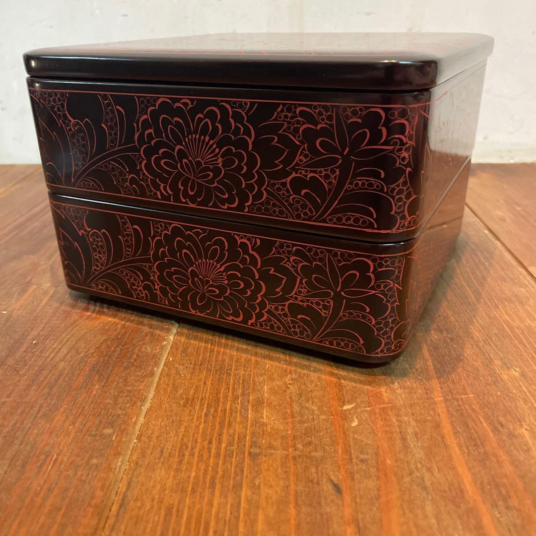 美品 木製 漆塗り 輪島塗 沈朱牡丹彫 二段重 重箱 工芸品 - メルカリ